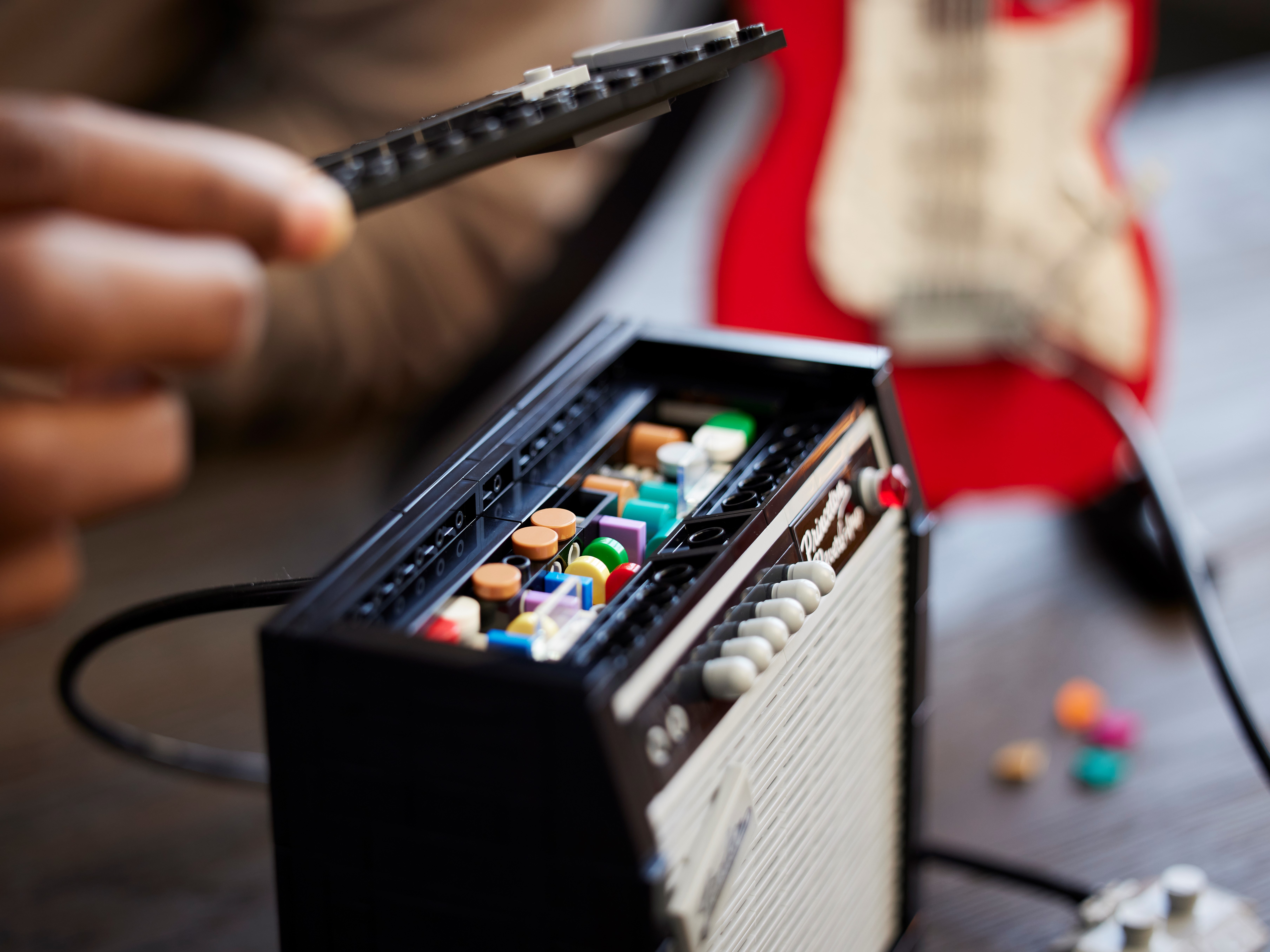 LEGO® Ideas Fender® Stratocaster™ 21329