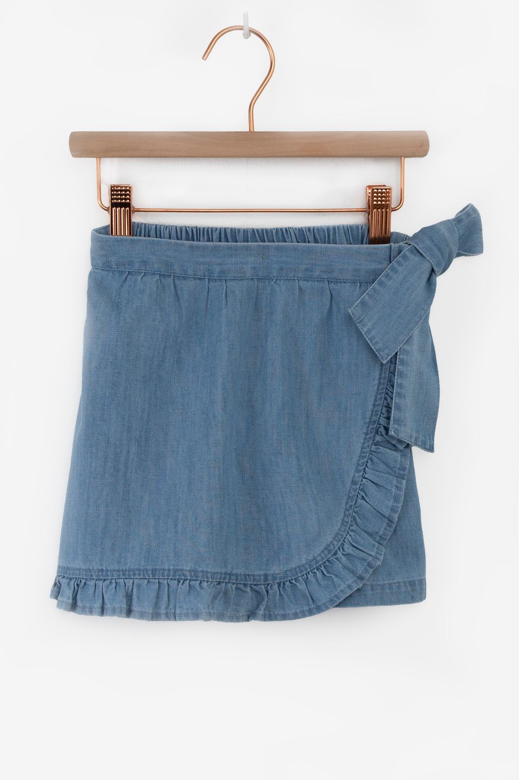 Denim ruffle shorts met overslag