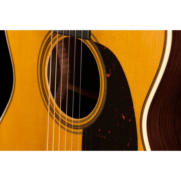 Martin Guitar 000-28EC Eric Clapton