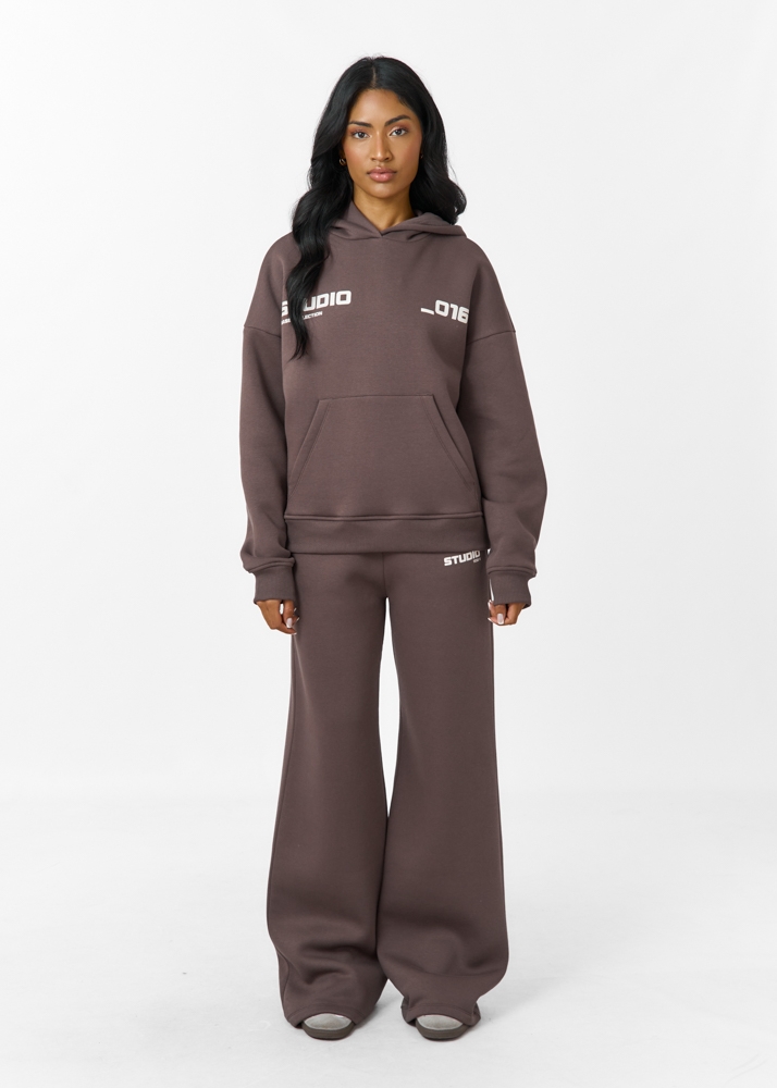 Studio base hoodie choco bruin