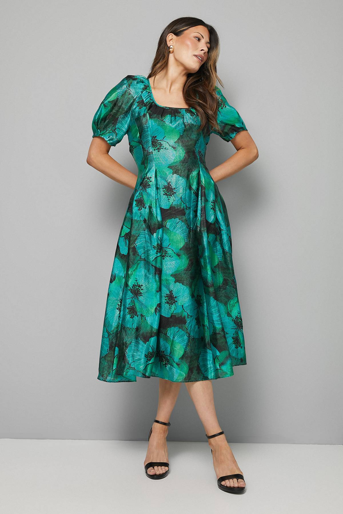 Wallis Robe Midi en Organza Fleuri à Manches Bouffantes