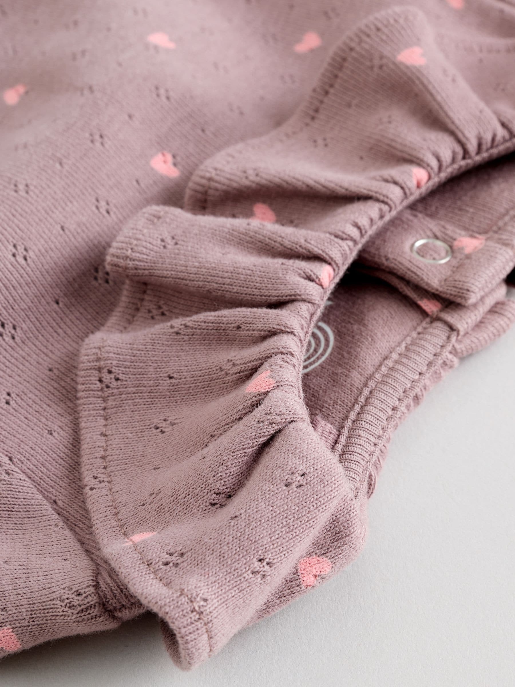 Roze/crème/bruin met fijne bloemetjesprint - Verpakking van 4 babyrompers met lange mouwen en ruches (0mnd-2jr)