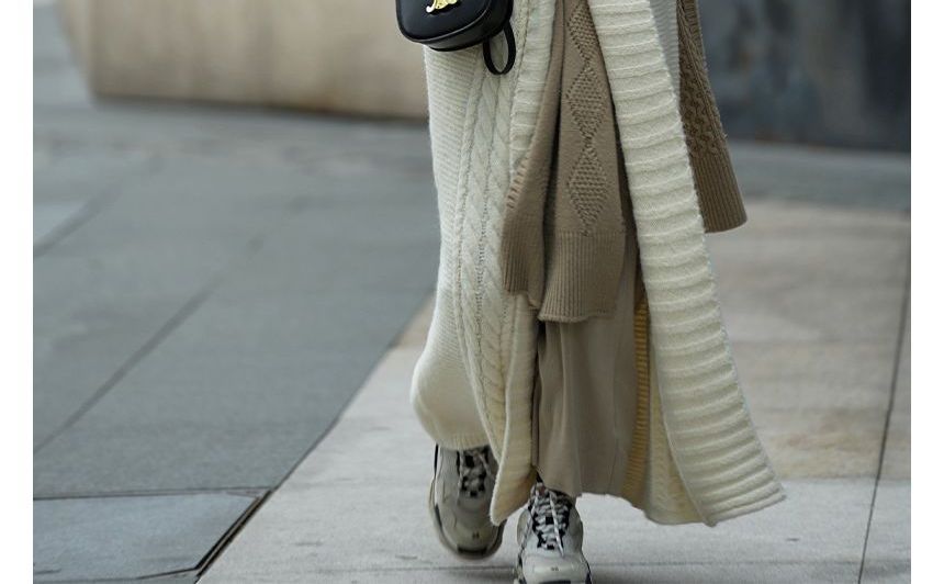 Sistyr - Kabelgebreide lange cardigan