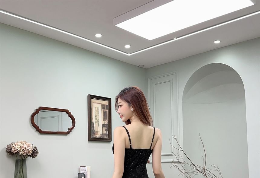 Yuxi - Spaghettibandjes V-hals pailletten split bodycon maxi-jurk