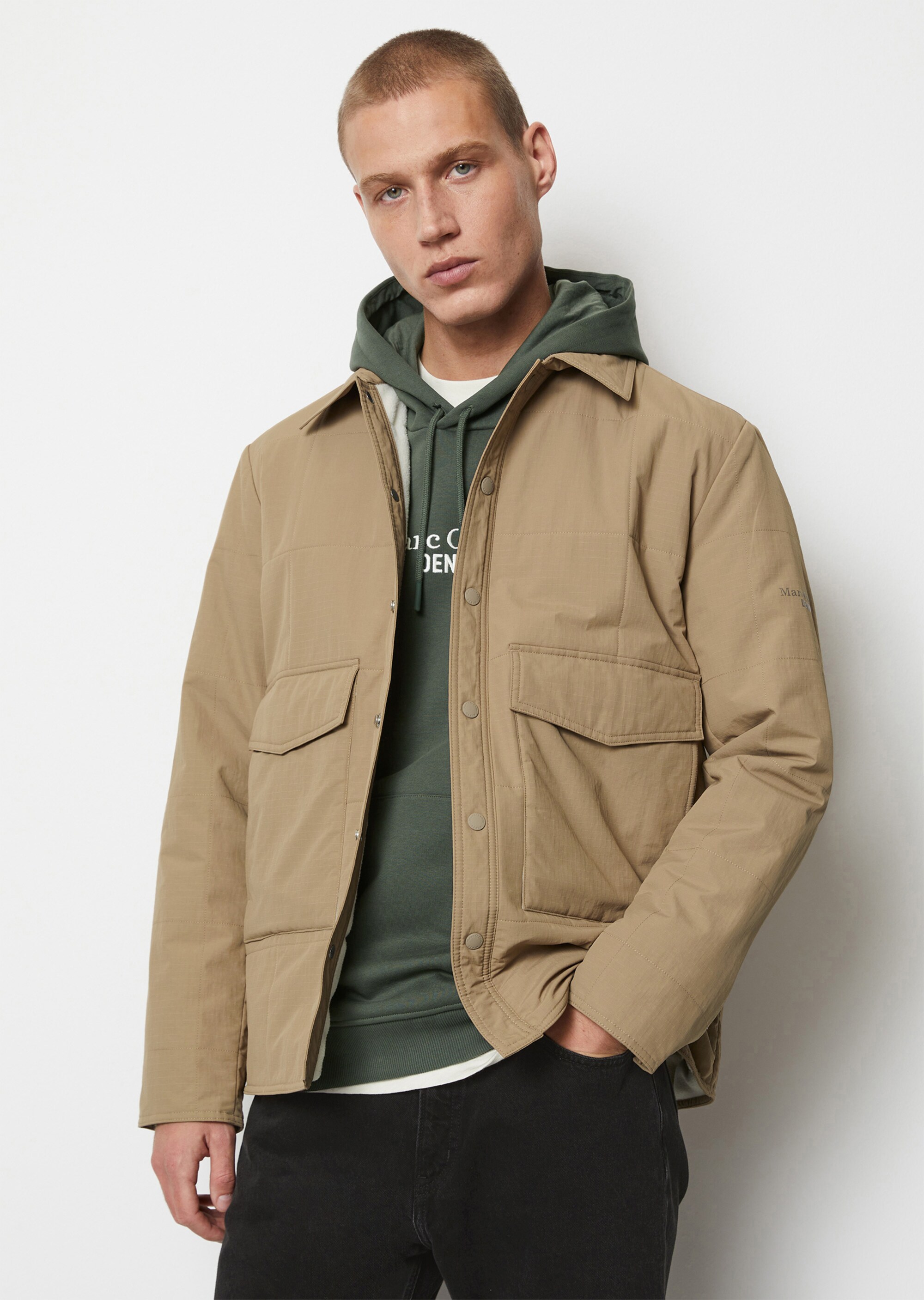 Wattiertes Overshirt in wasserabweisender Ripstop-Qualität