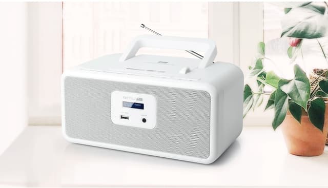 M-32 DBW Radio portable DAB+ FM CD USB white