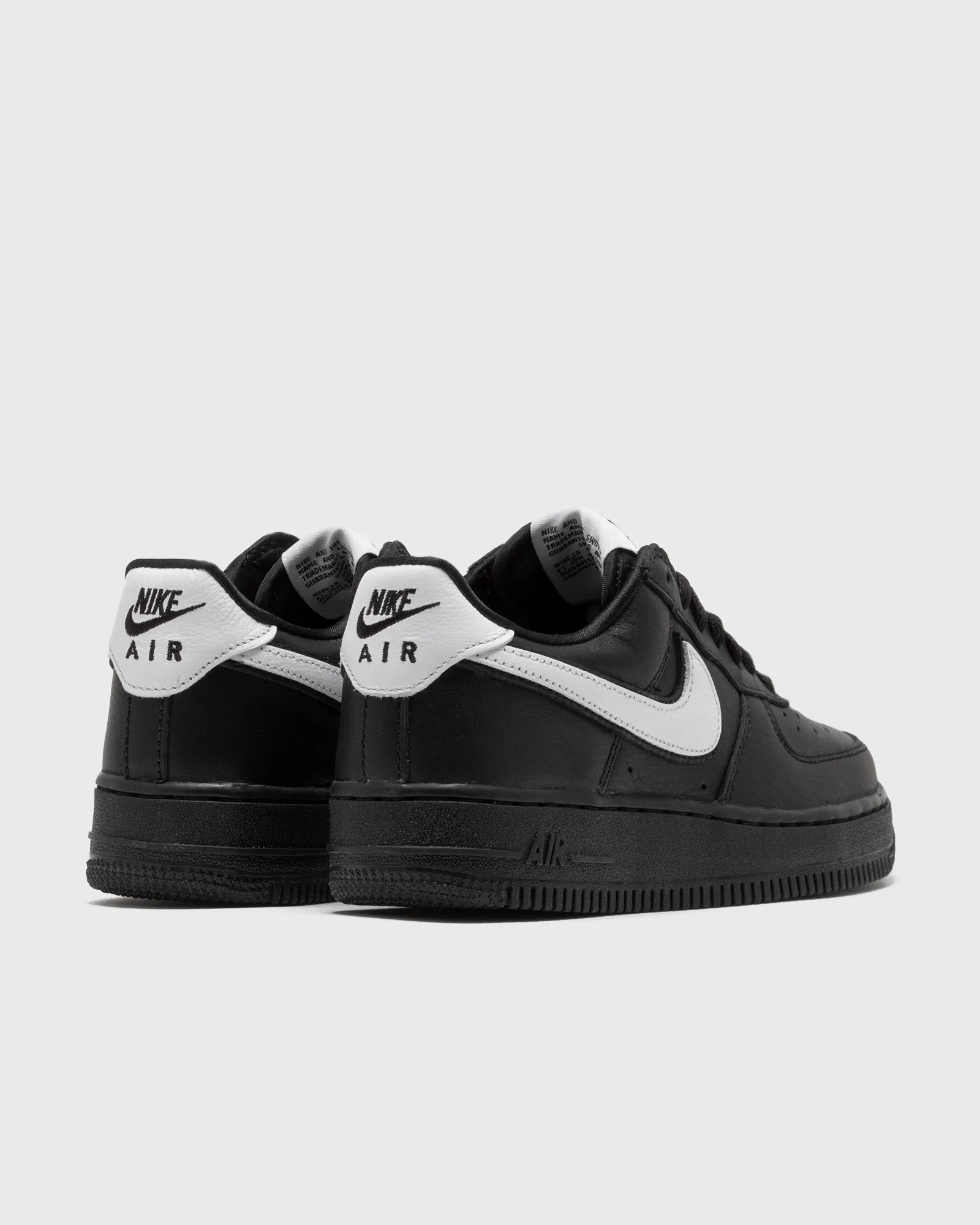 Nike AIR FORCE 1 LOW RETRO