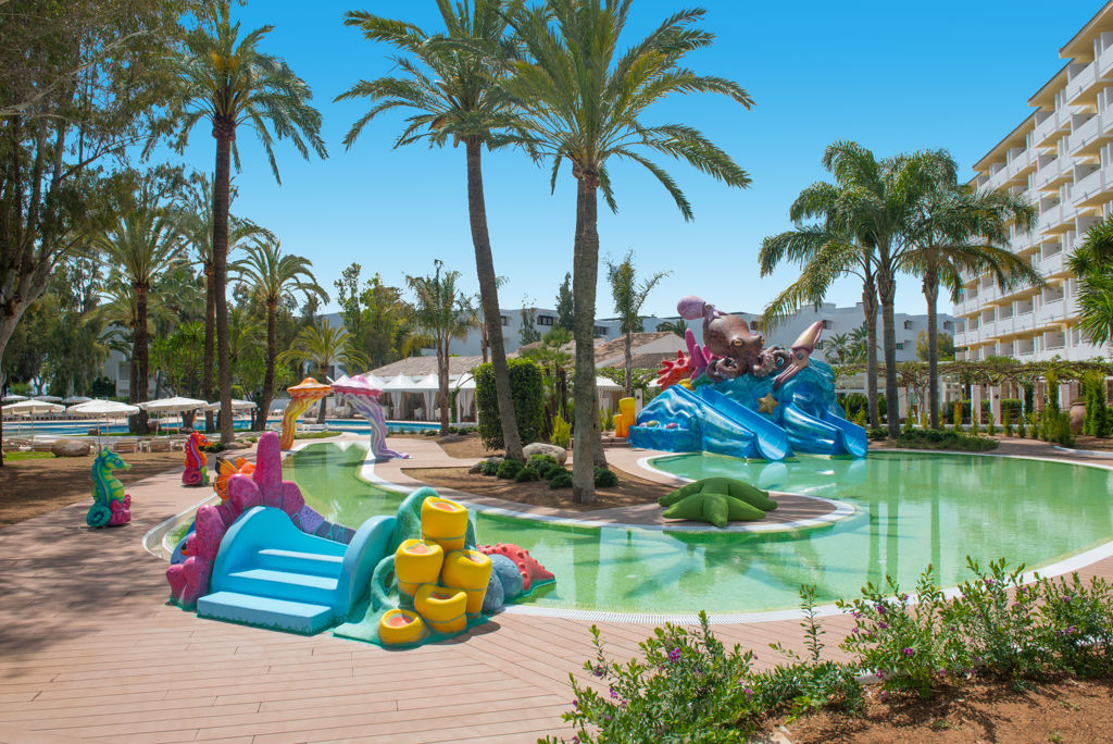 Iberostar Waves Ciudad Blanca Logies en ontbijt - Hotel