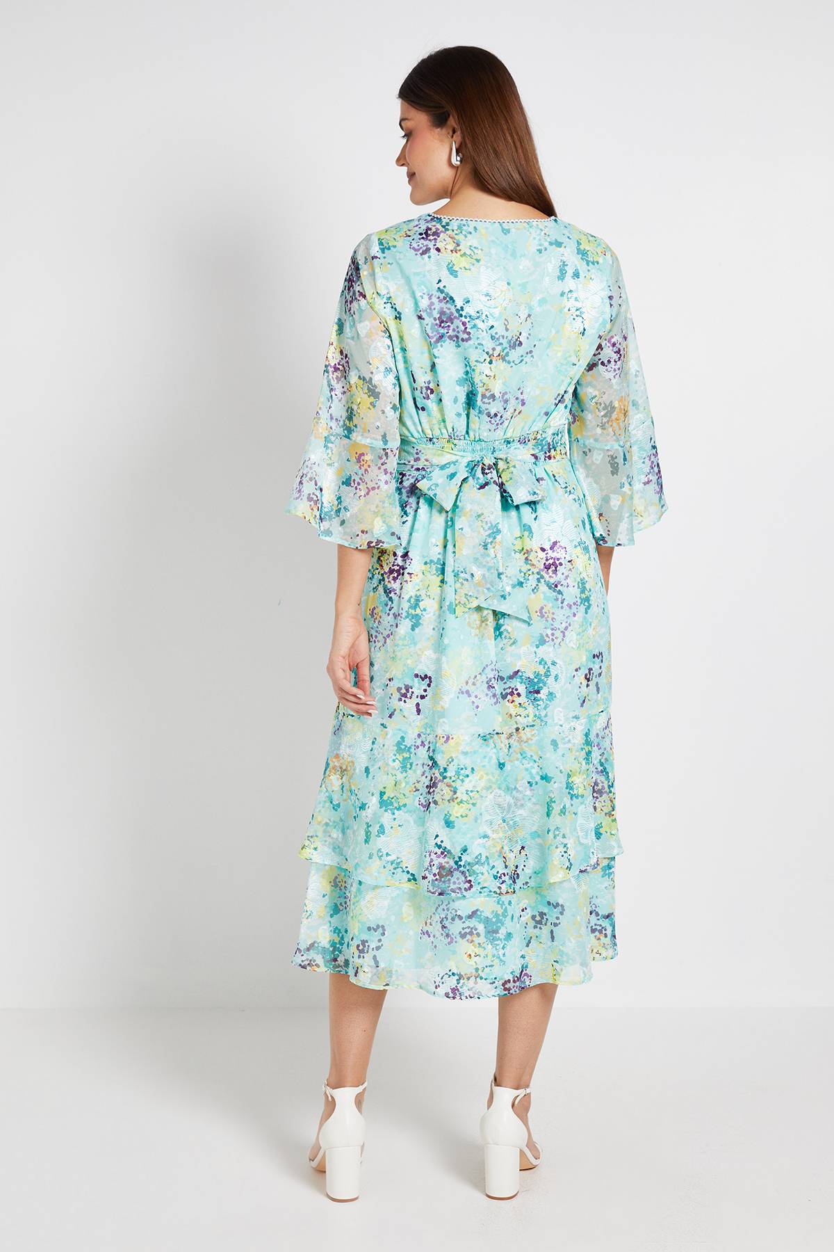 Wallis Robe Midi À Manches Évasées Avec Motif Floral Dévoré