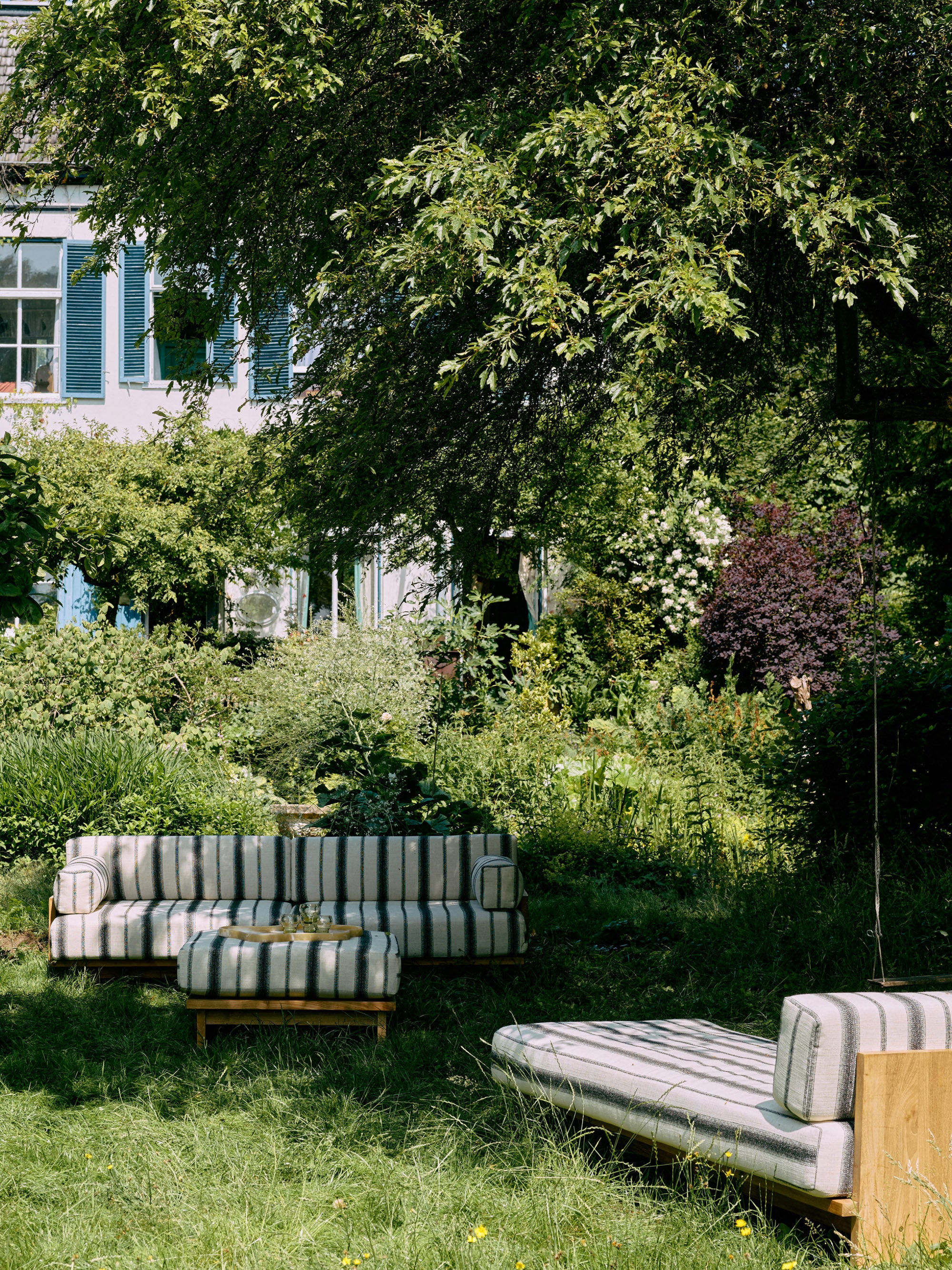 Tuin dagbed Chalkstripe van teakhout