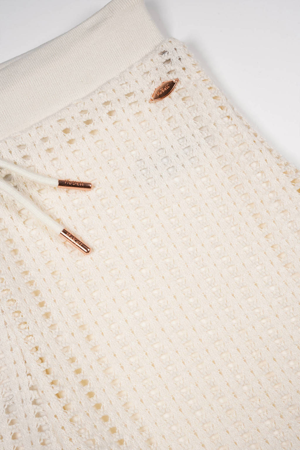 NoBell’ casual short Silla ivoor