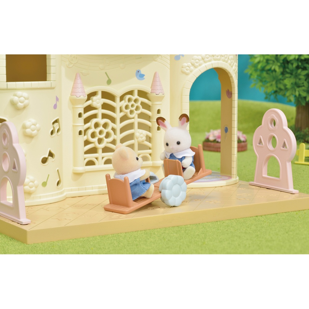 Sylvanian Families Baby Castle Kinderzimmer