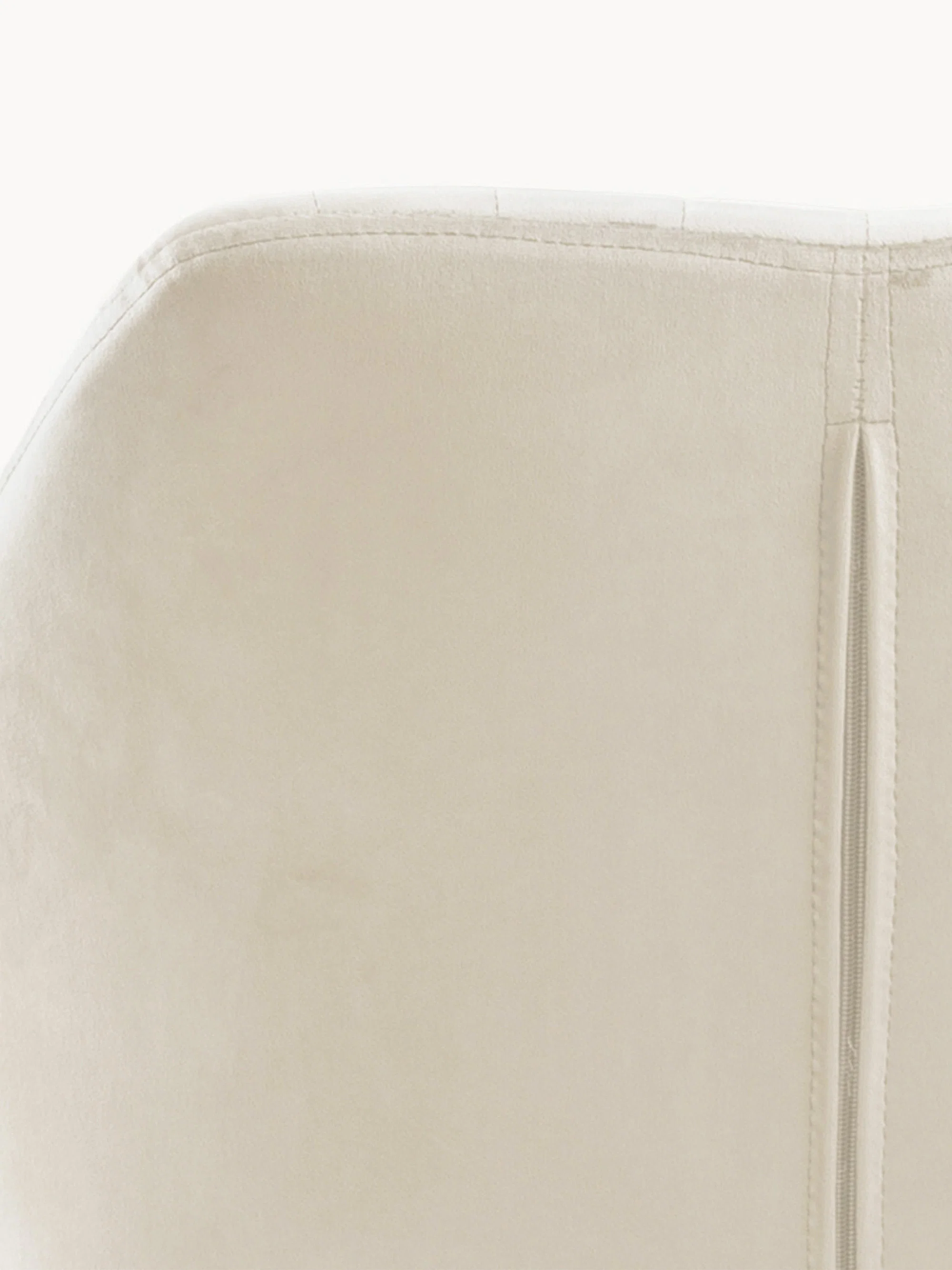 Fluwelen armstoel Emilia met metalen poten