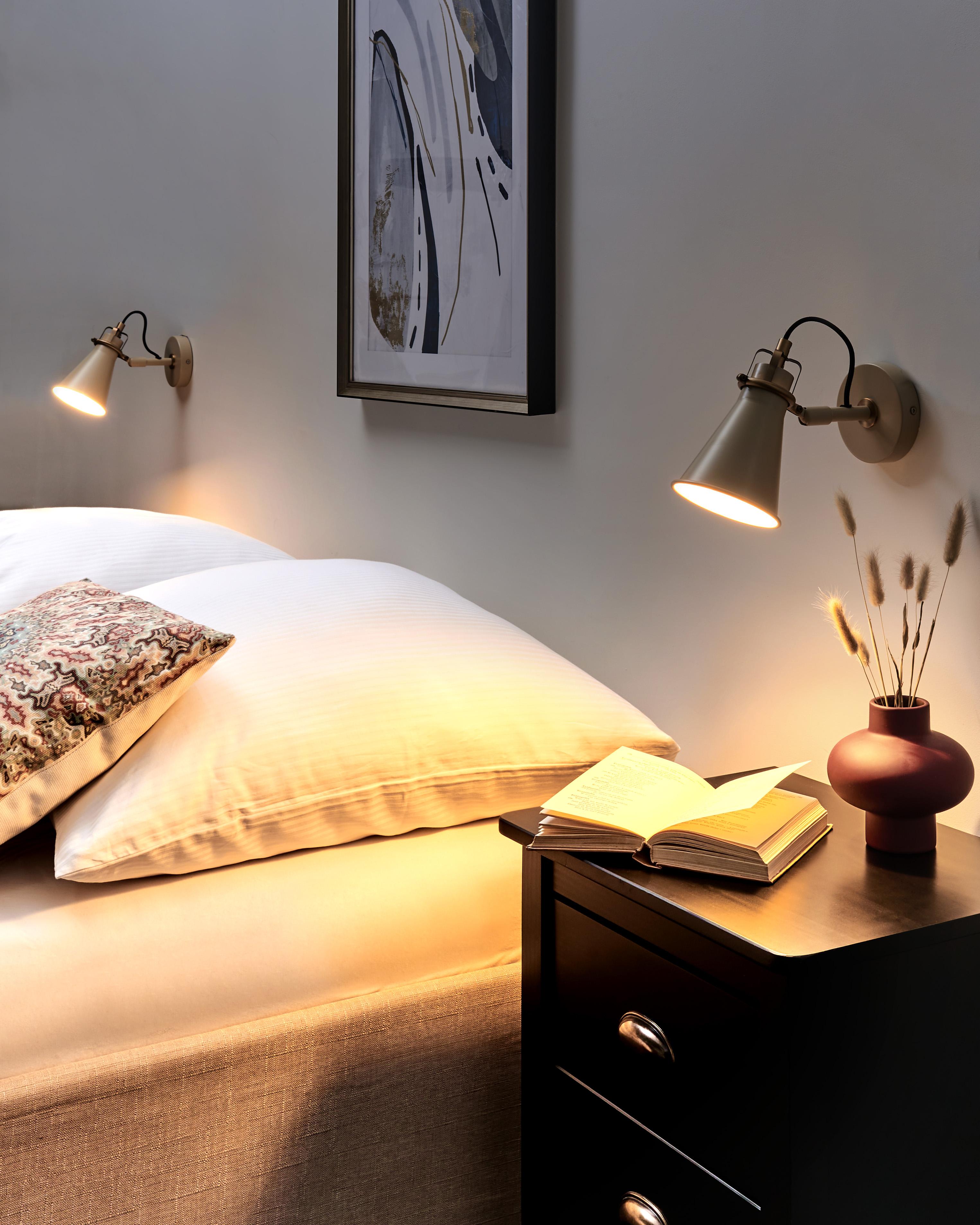 Set van 2 wandlampen MOYOLA verstelbaar Metaal Beige
