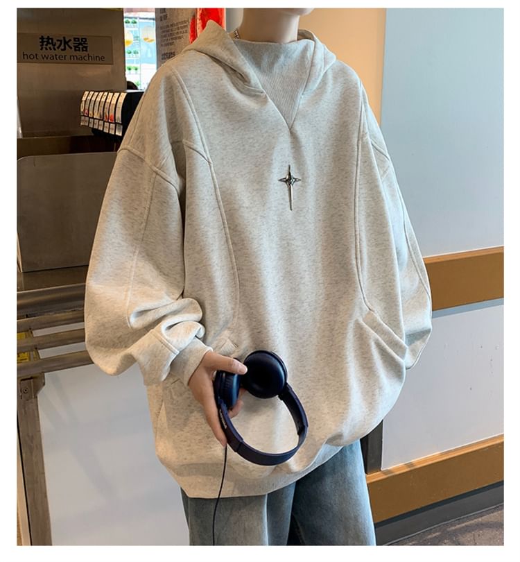Bay Go Mall - Hoodie met opstaande kraag en sterrendetail