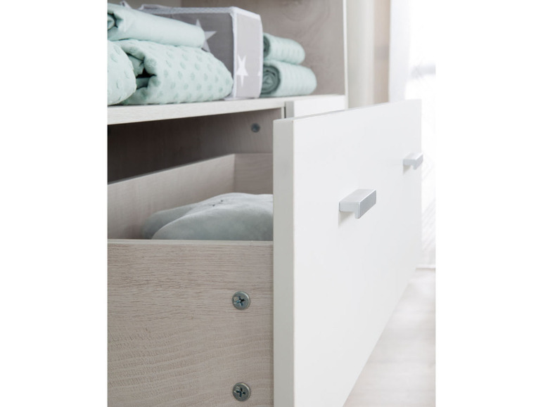 Commode Julia
