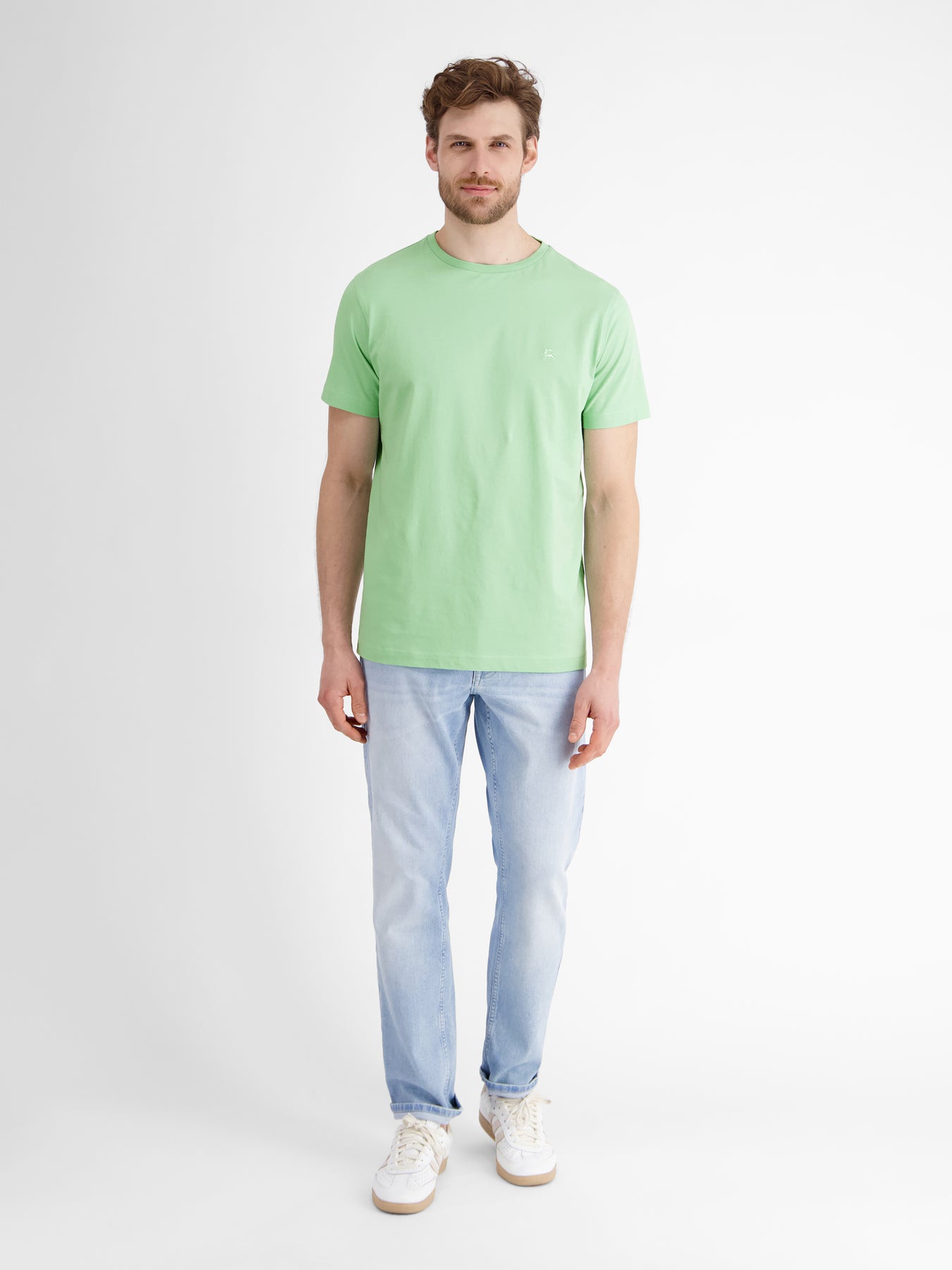 Basic T-Shirt mit Logostitch, unifarben