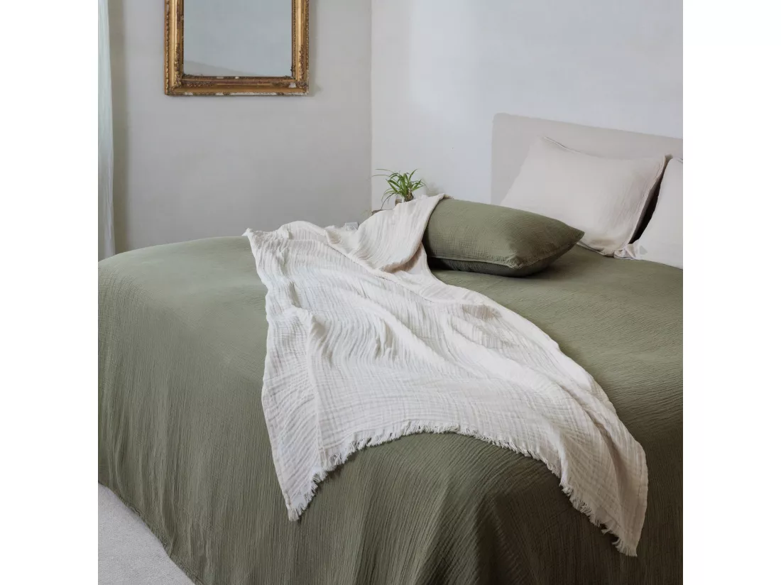 Couvre-lit 260x240 cm coton collection PAROS vert mousse