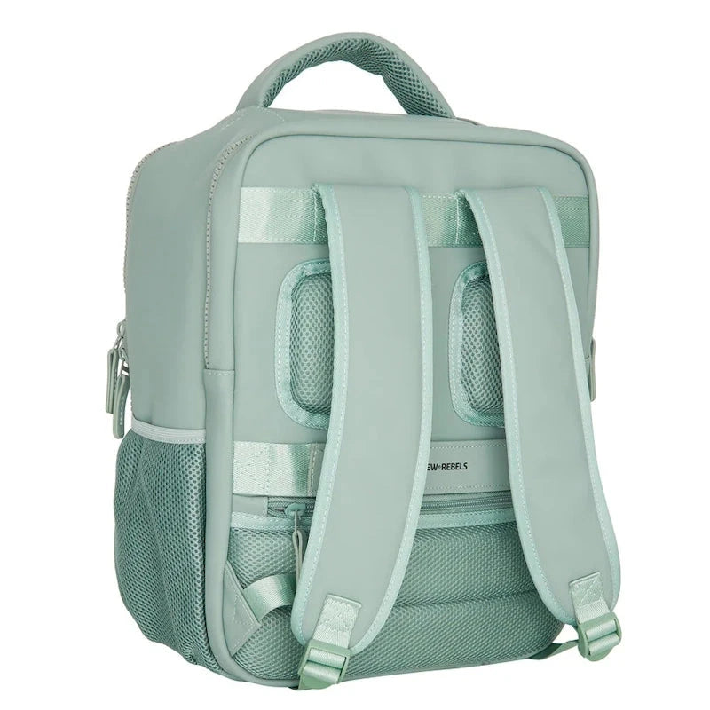 New Rebels Jessi Easton Underseater 15,6