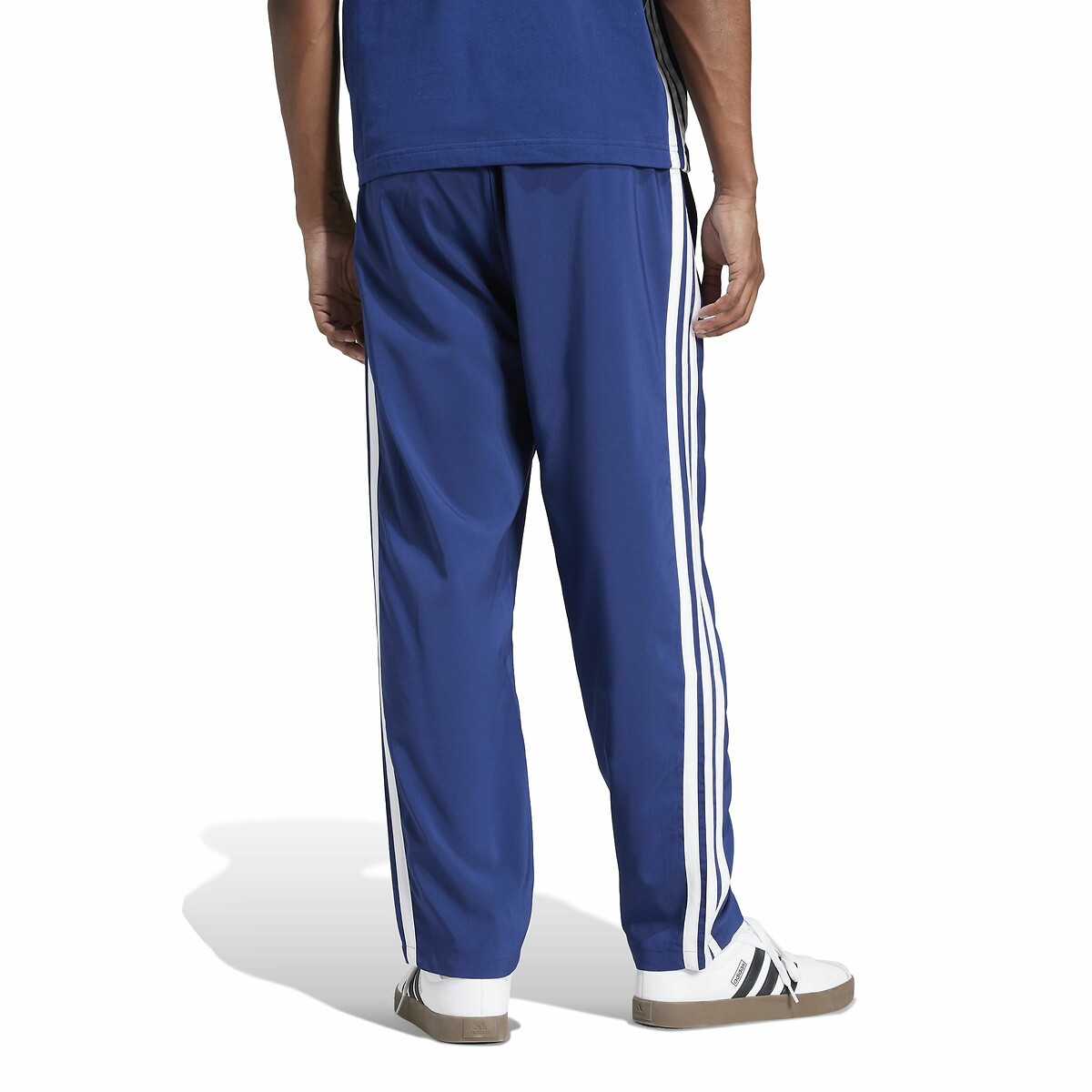 ADIDAS ROUPAS ESPORTIVAS<br>Calça reta Stanford com 3 listras Essentials