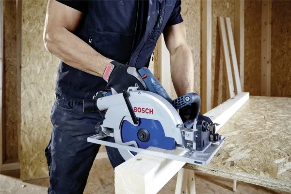 Bosch AKKURUNDSAV GKS 18V-68GC HMI SOLO L-BOXX - SOLO