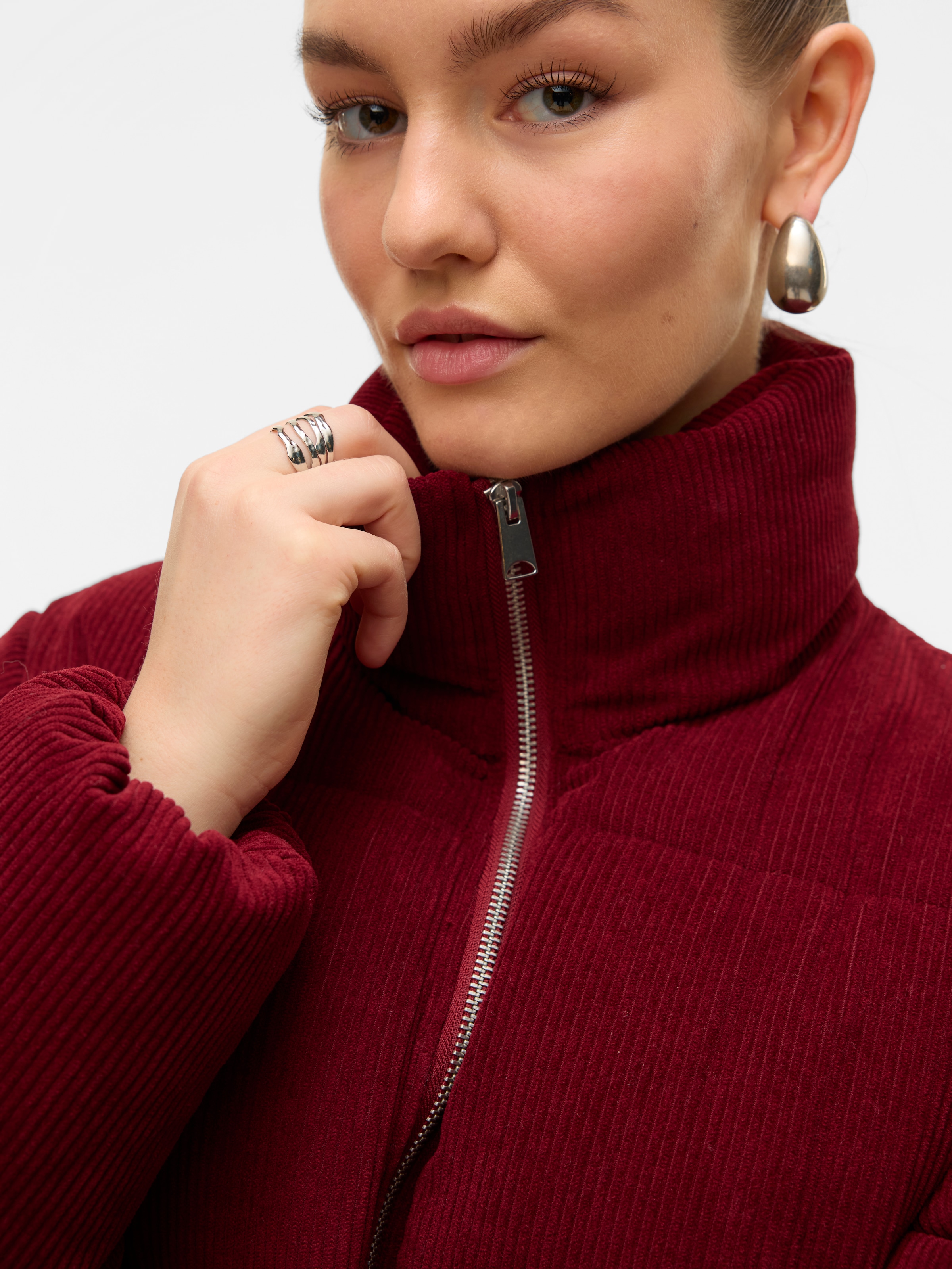 Vero Moda Steppjacke »VMDEBRA SHORT JACKET GA ENT«