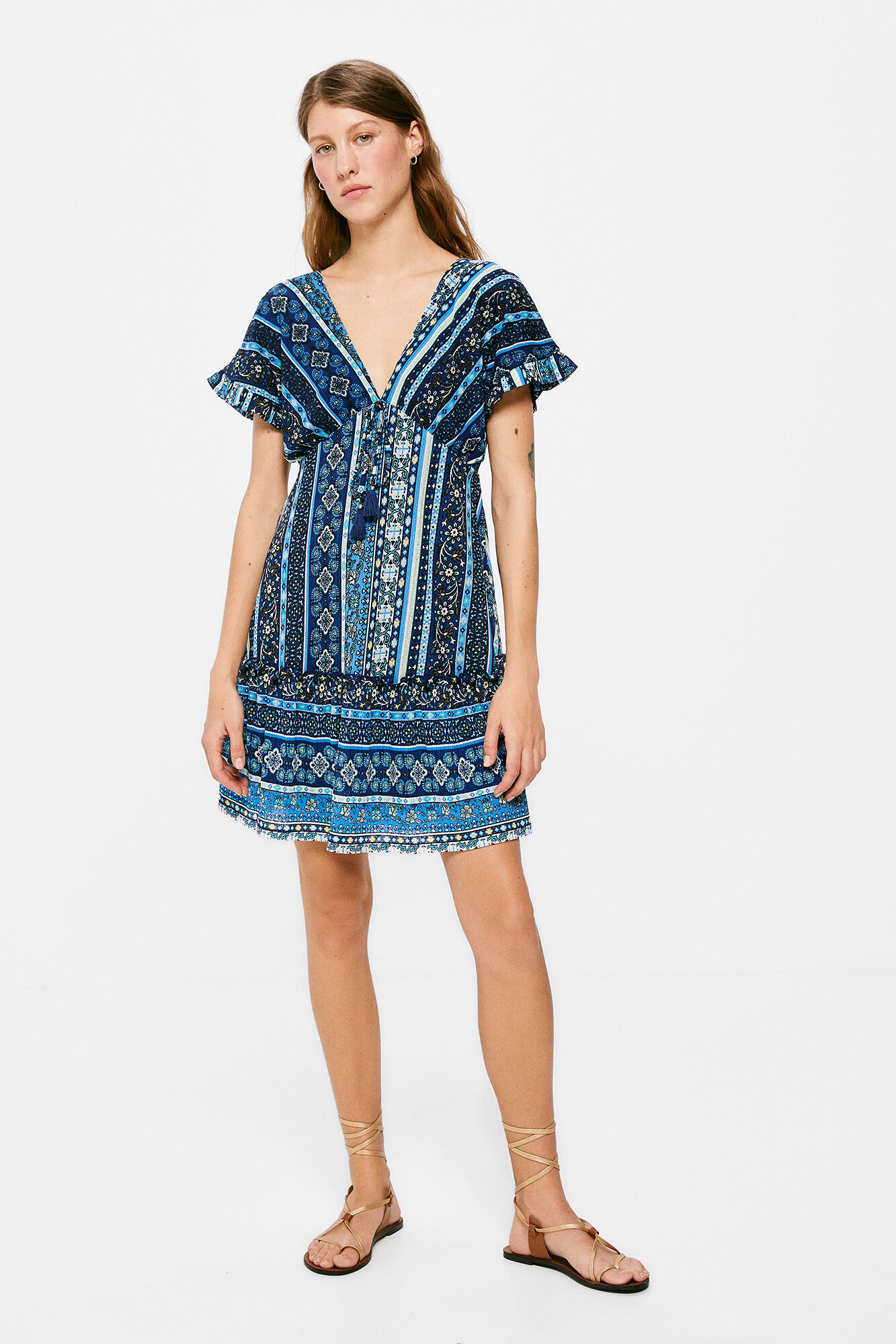 Vestido curto com borda floral - Estampa azul