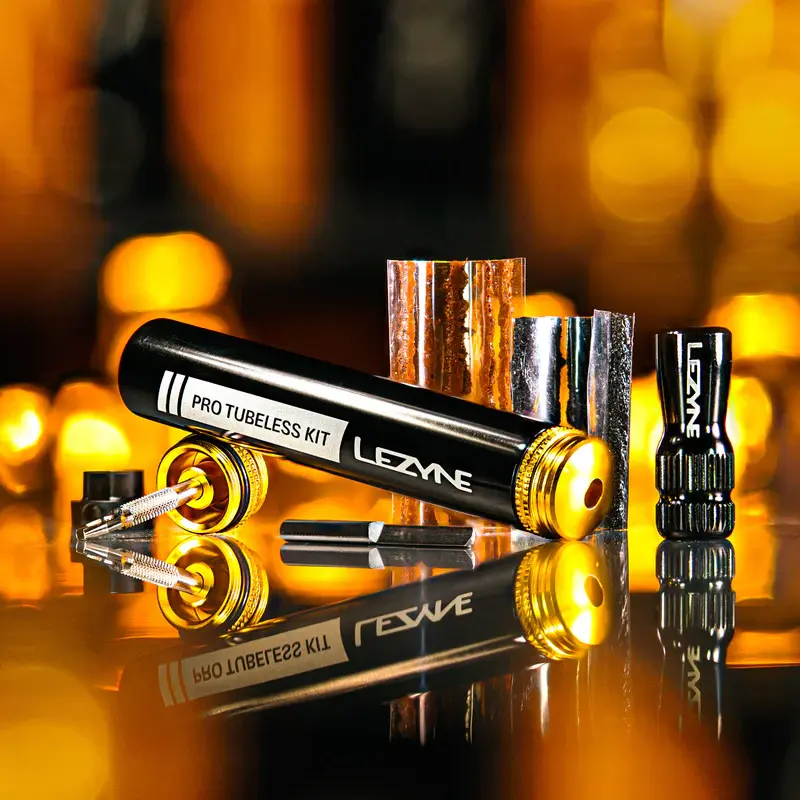 Lezyne Pro Tubeless Kit Loaded Zwart