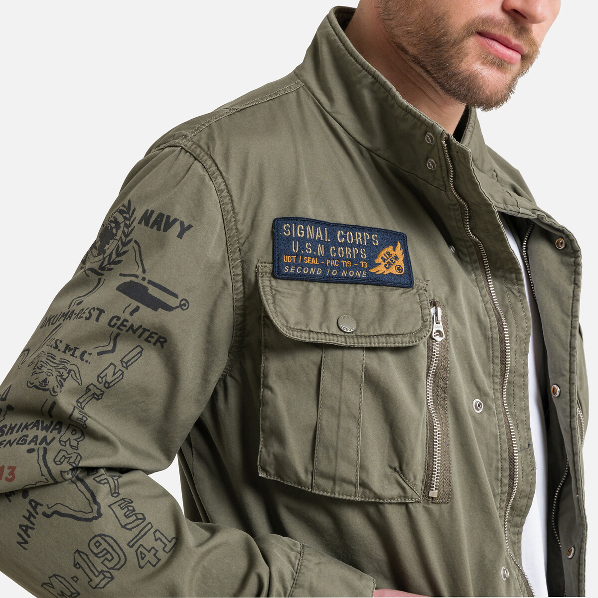 SCHOTT<br>Parka militar com zíper e distintivos M-1941