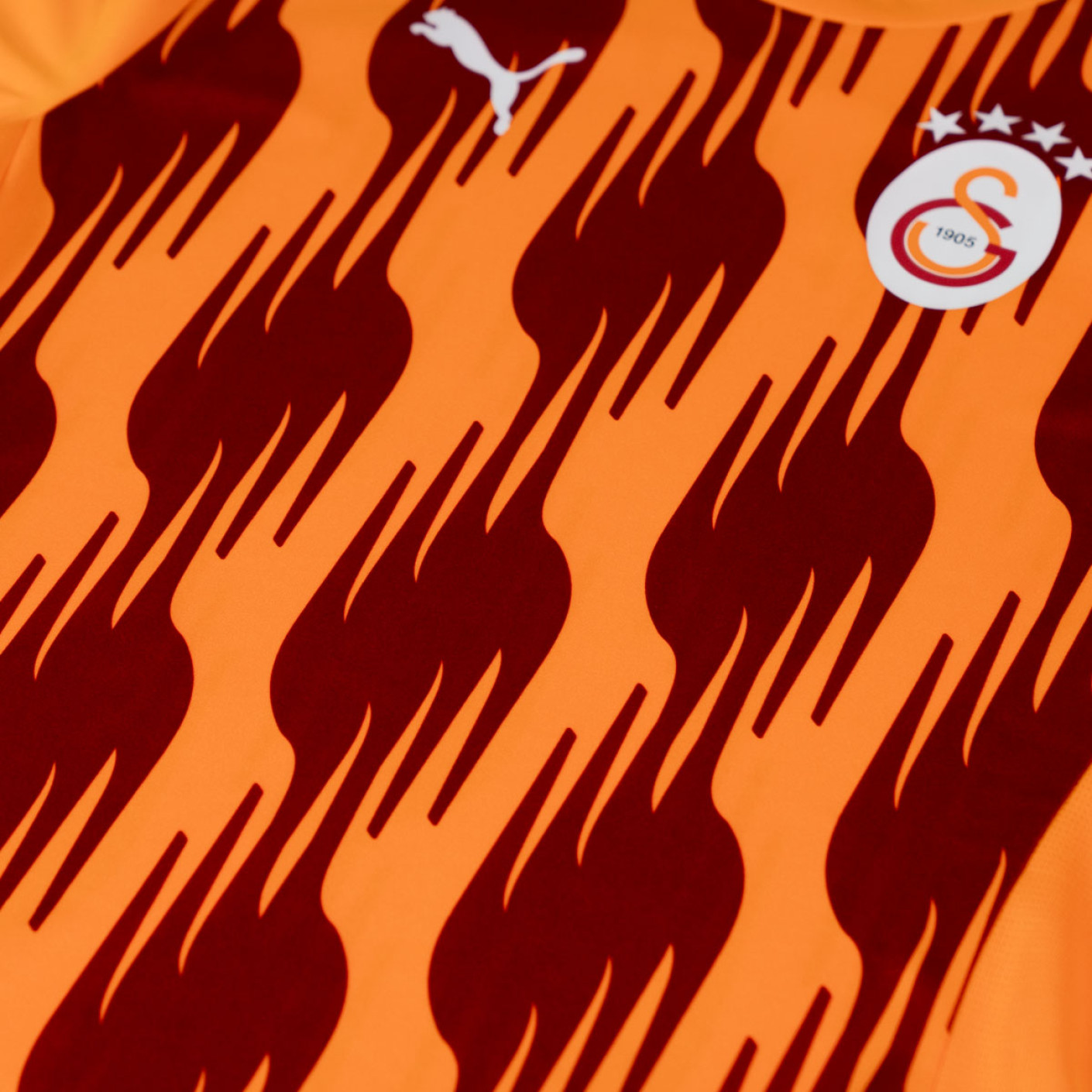 PUMA Galatasaray SK Pre-Match Trainingsshirt 2024-2025 Oranje Rood