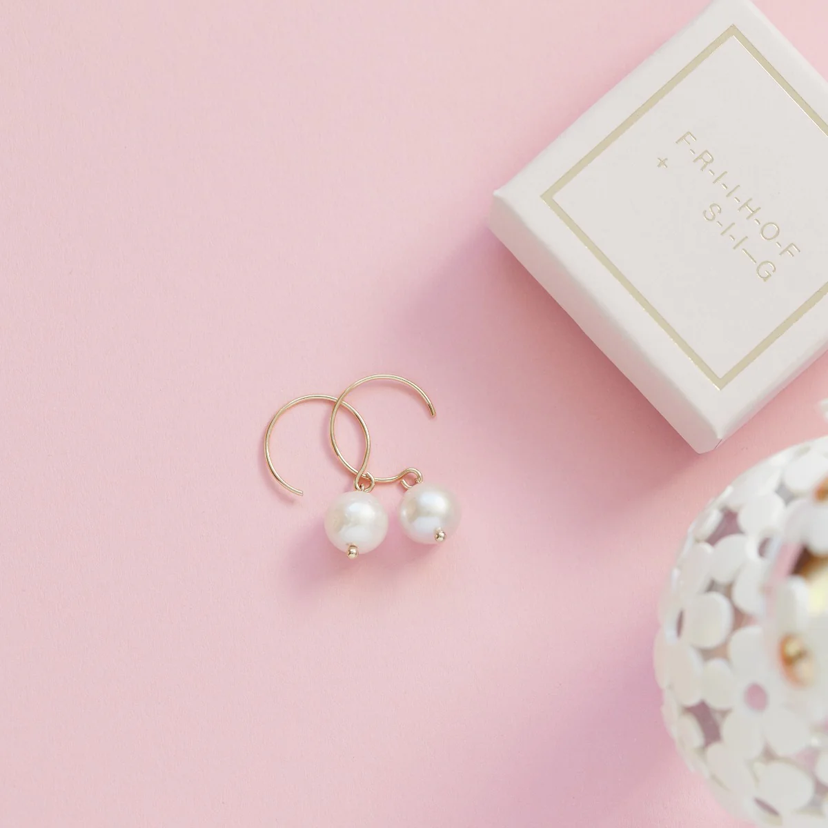Friihof+Siig  Open Creol Pearl White Øreringe - Forgyldt