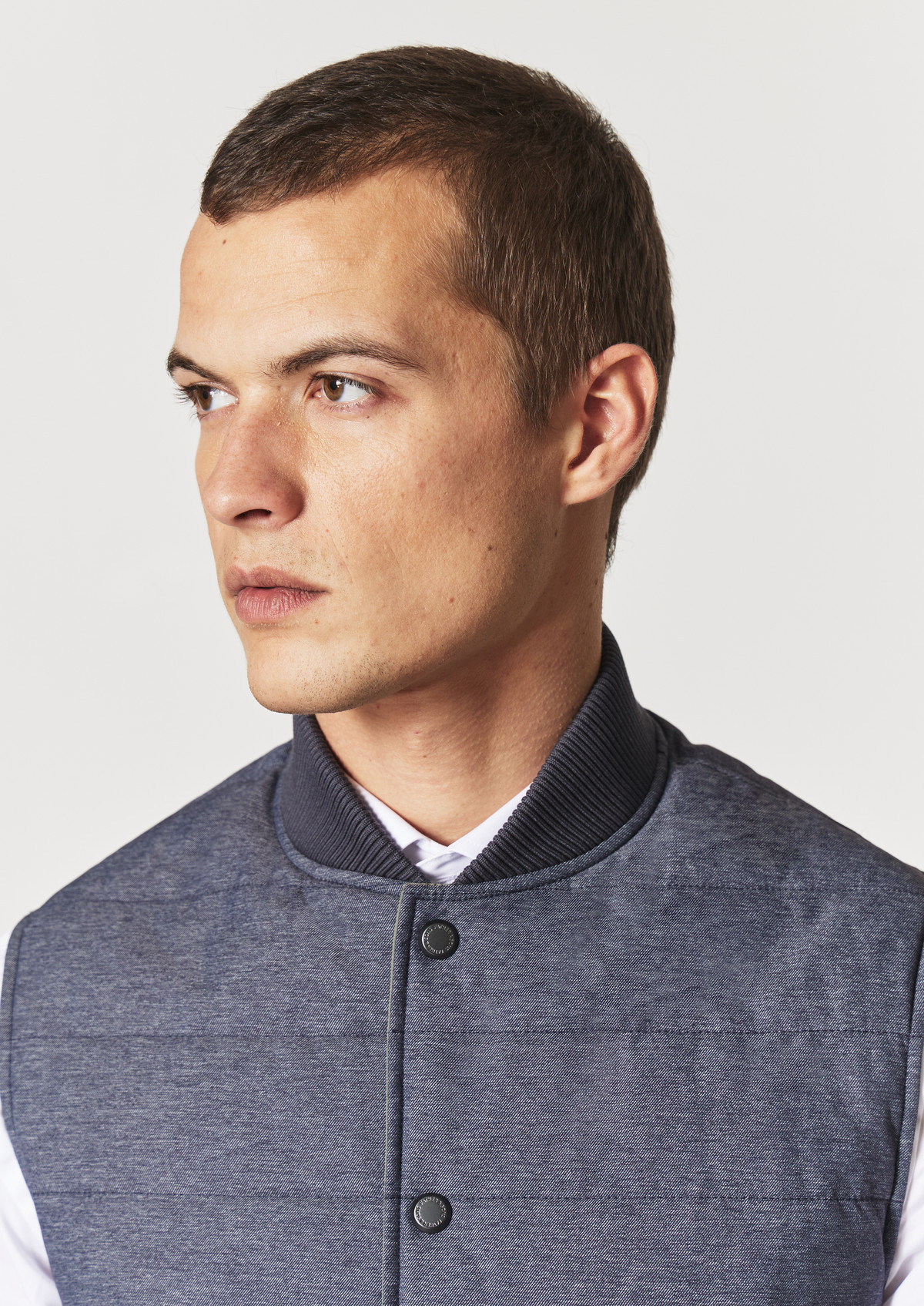 Doudoune light sans manches unie bleu jeans réversible