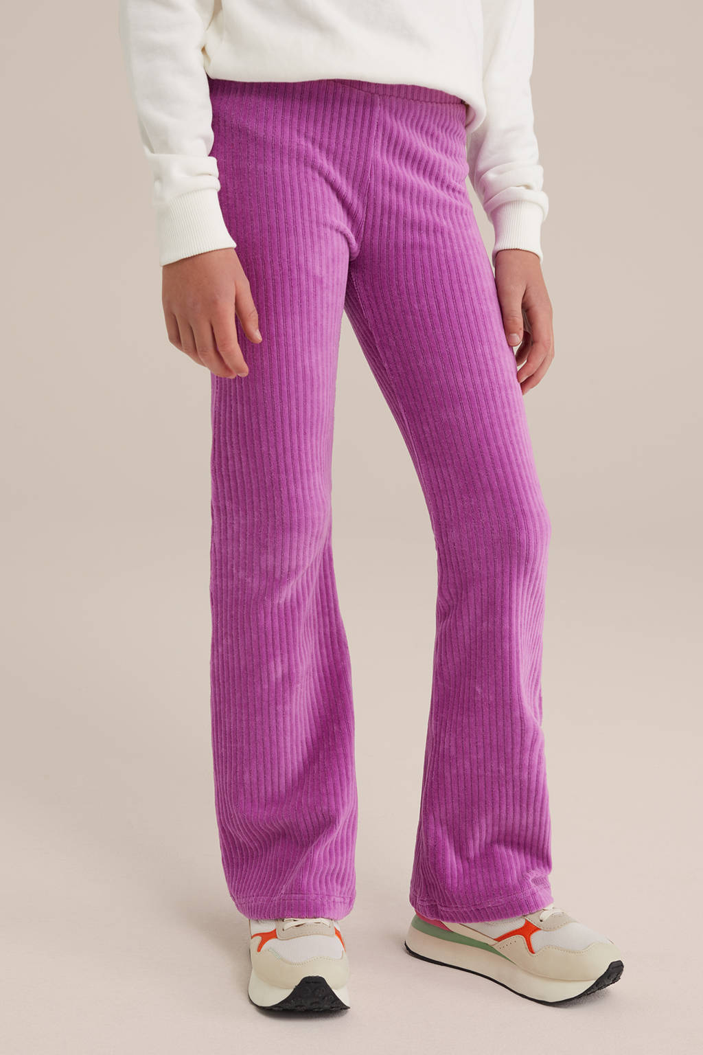 WE Fashion flared legging lavendel