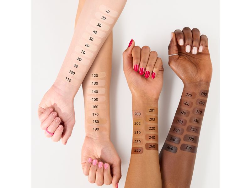essence Foundation Stick 50 Foundation Stick in einem sehr hellen, neutralen Farbton