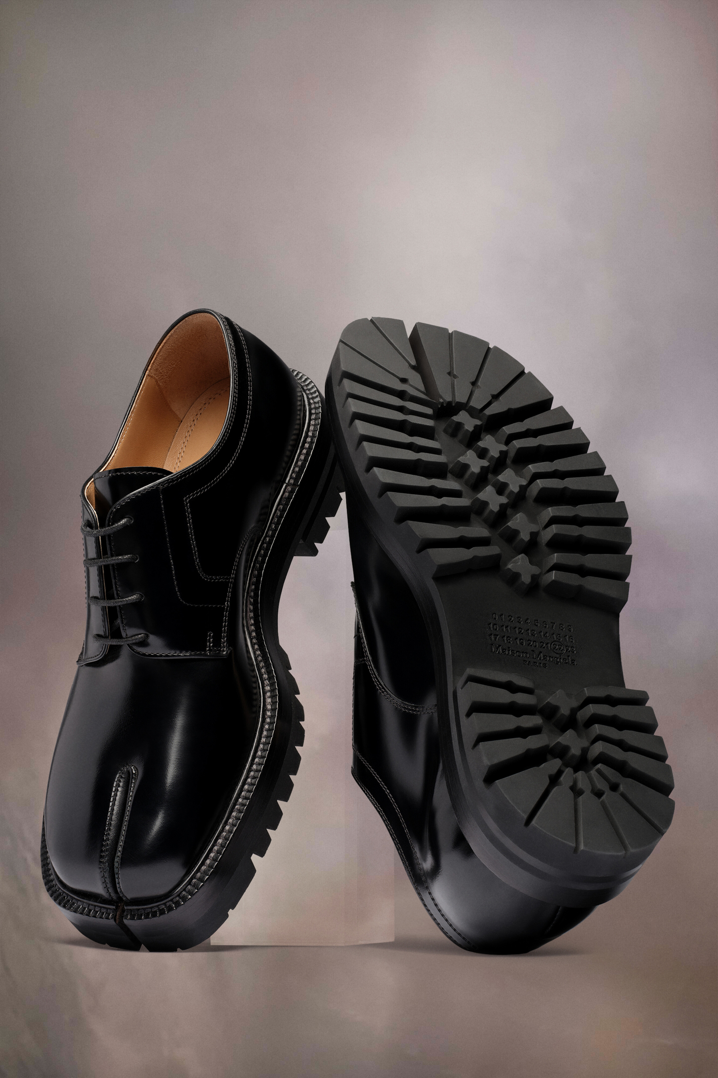 Tabi à lacets noirs en cuir pour homme Noir
