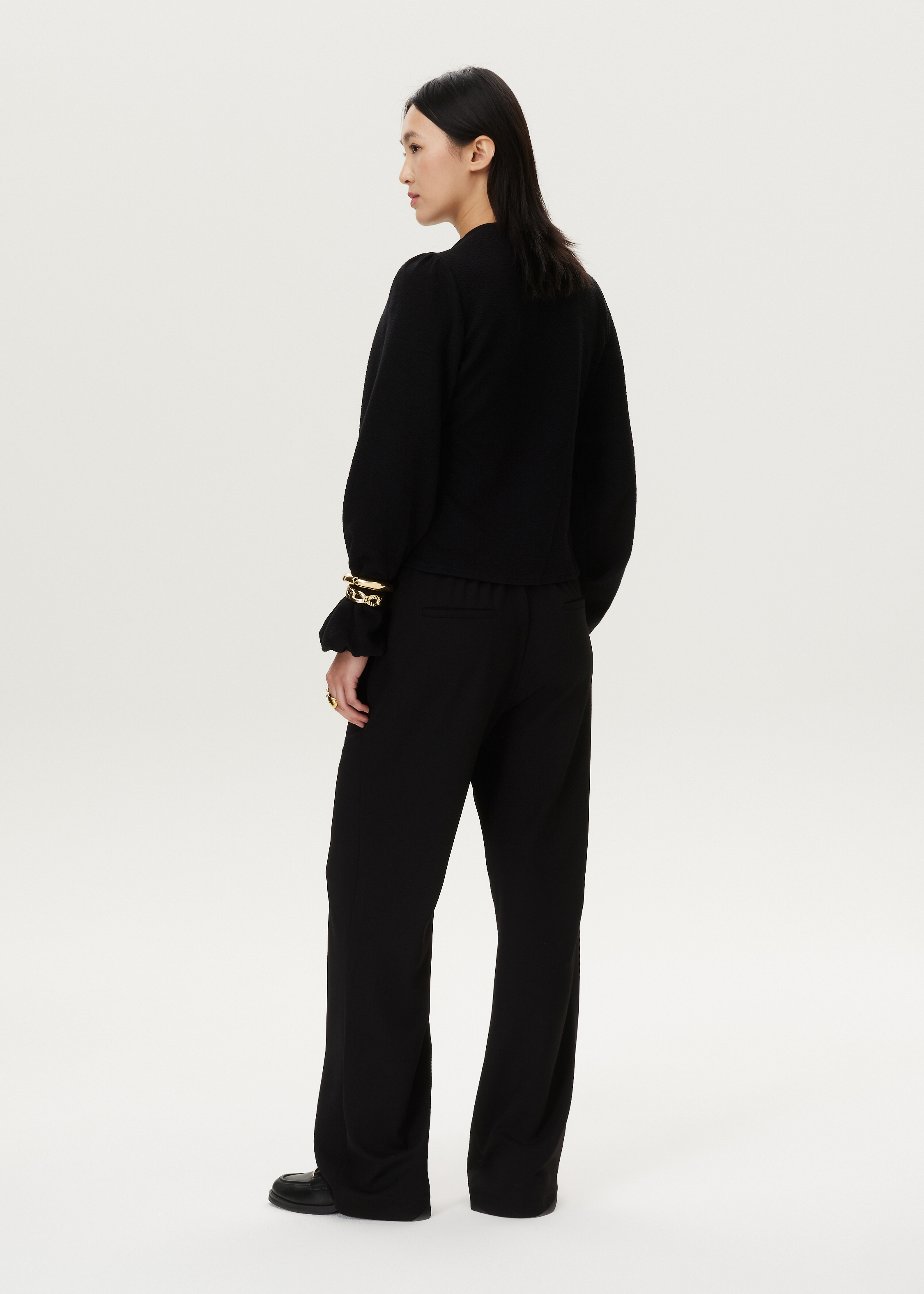Top met asymmetrisch detail