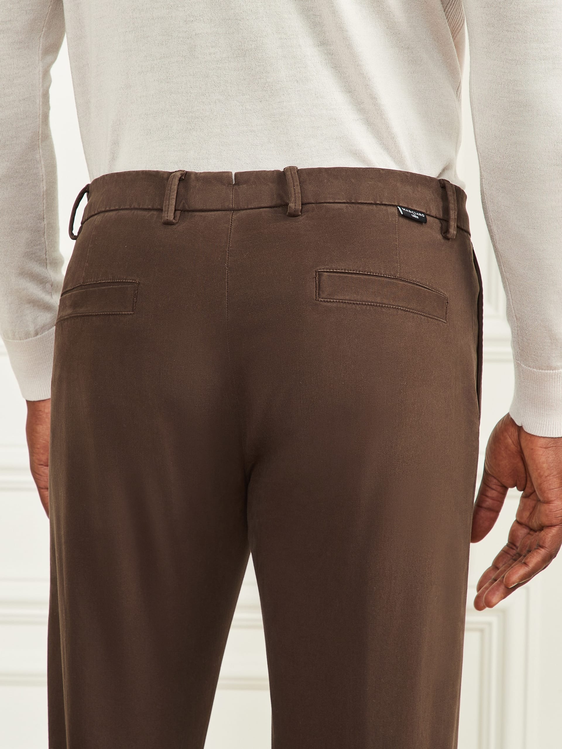Calça chino Ethan Twill com bainha dobrável