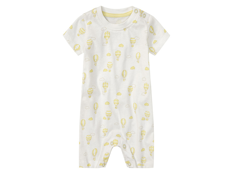 2 baby pyjama's