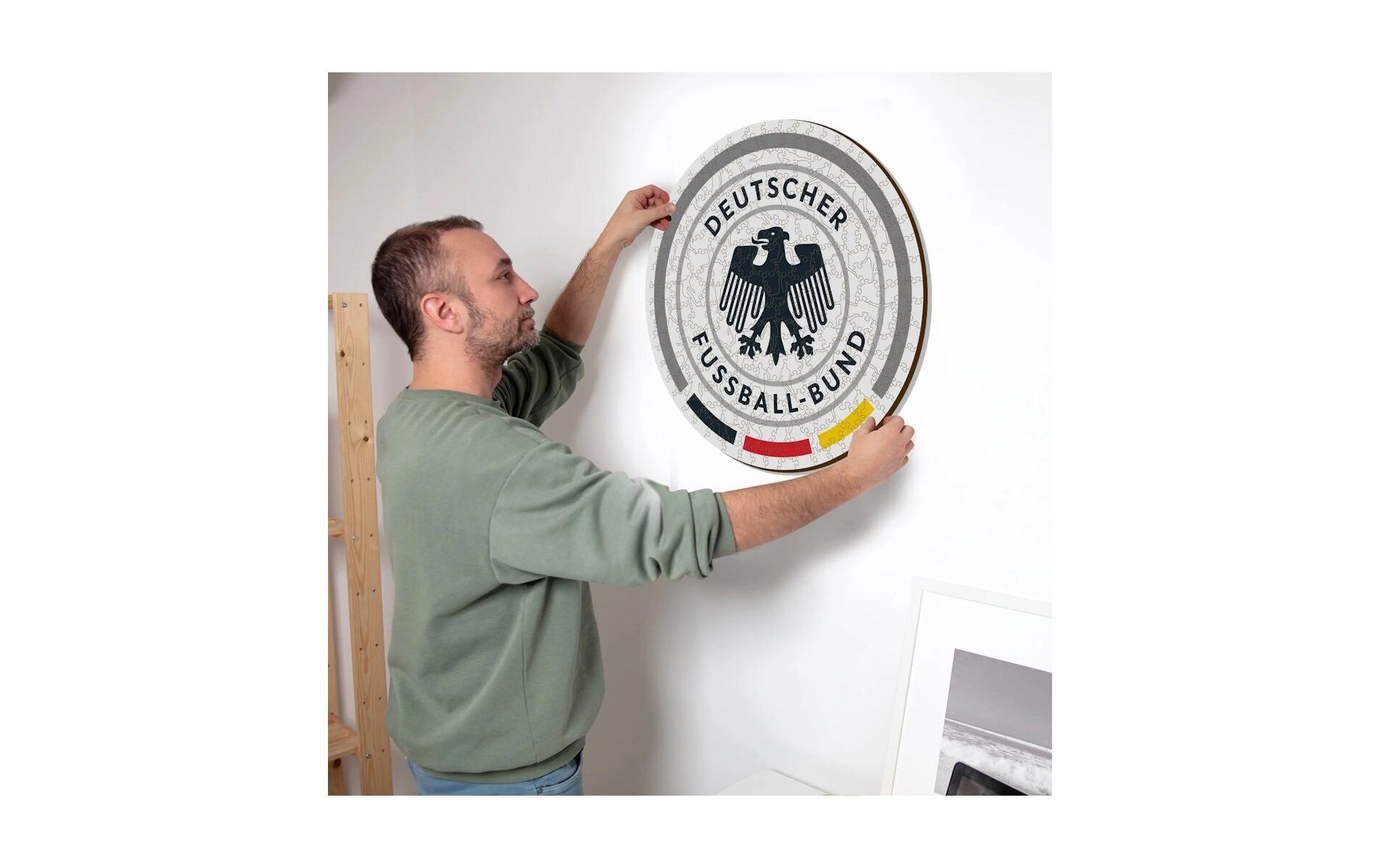 Puzzle »Iconic Deutscher Fussball-Bund (DFB) - Logo« Holzart: Birke (Herkunftsland: China)