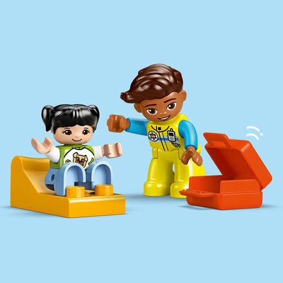 LEGO DUPLO Town 10447 Sykebil med sjåfør