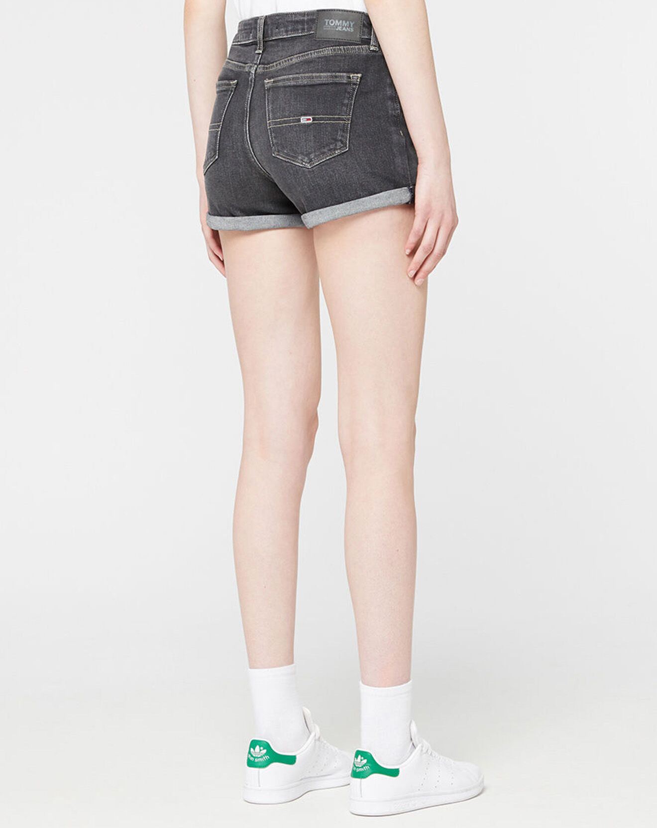 Tommy Jeans Short en Denim Mid Rise gris