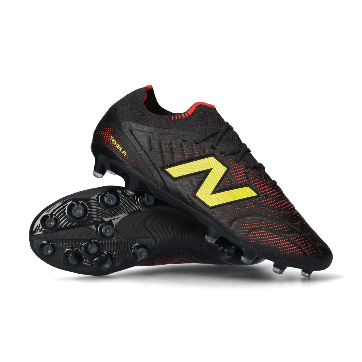 Chuteira New Balance Tekela Elite Low Laced MG V5