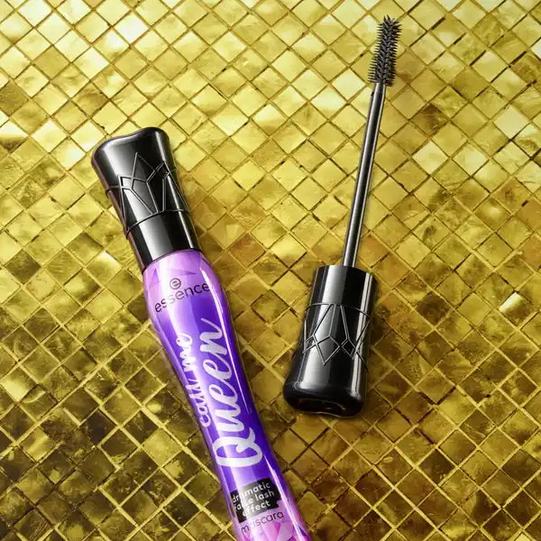 Call me Queen dramatic false lash effect mascara