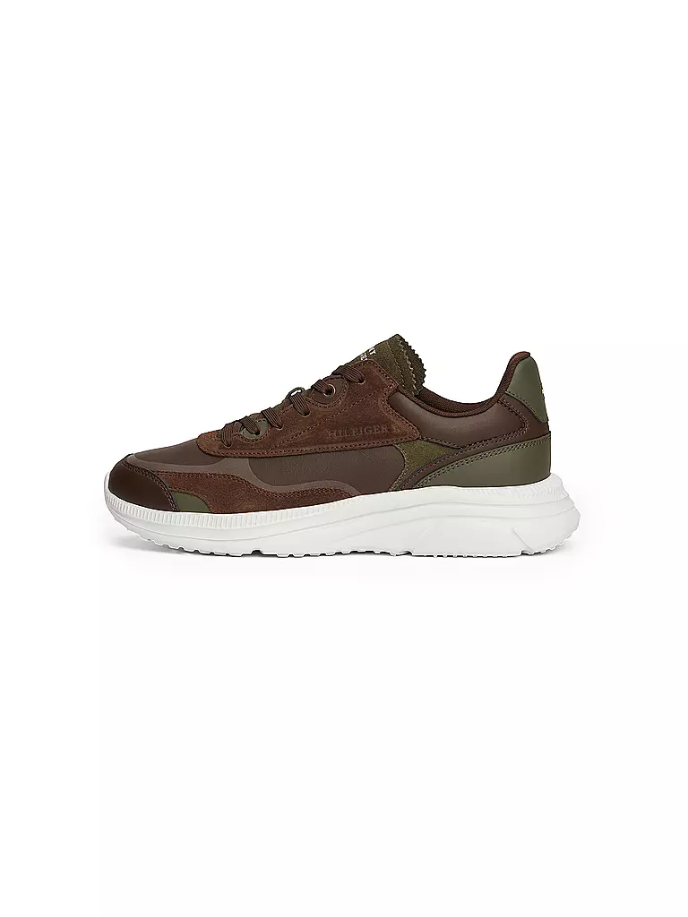TOMMY HILFIGER Sneaker  braun