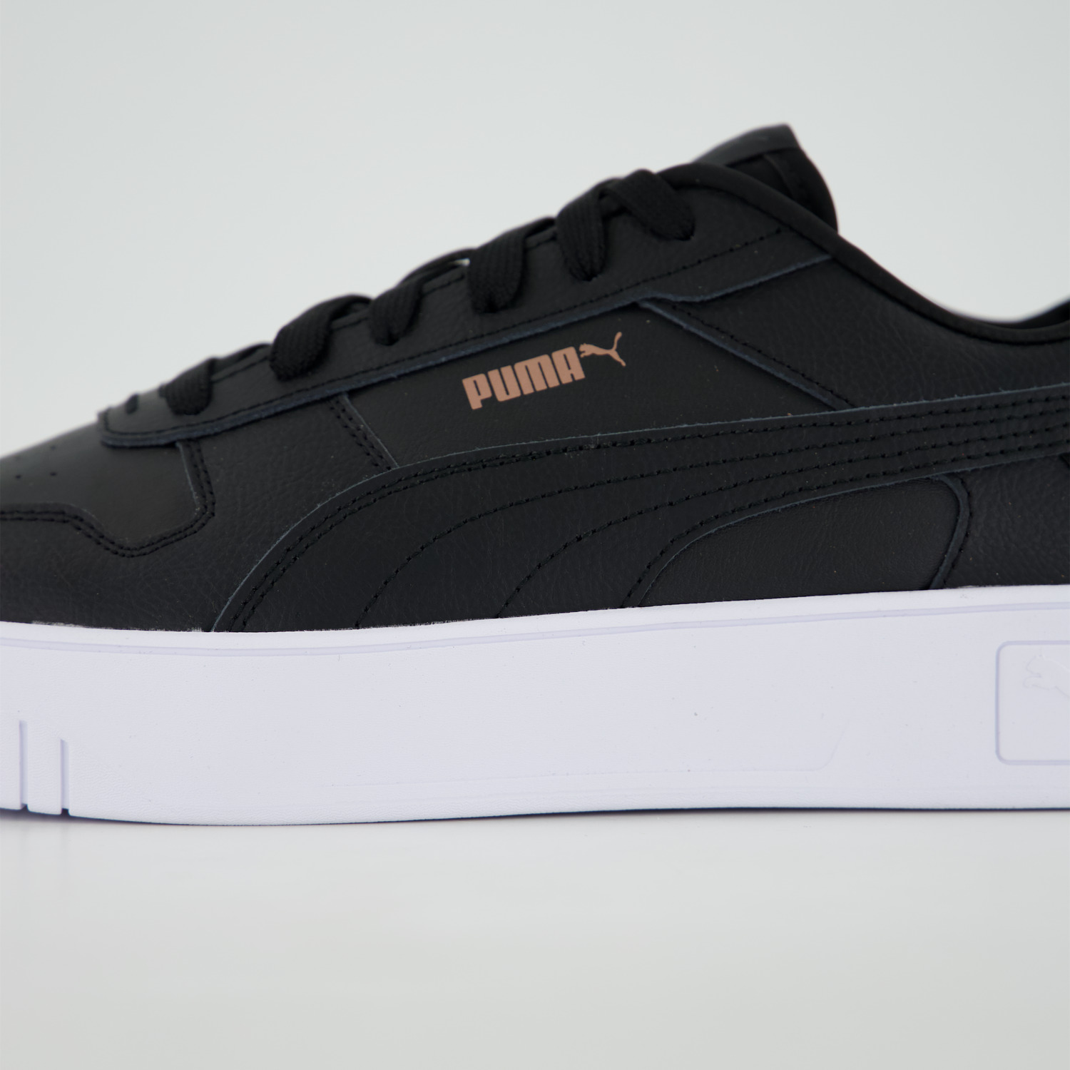 Puma Carina Street