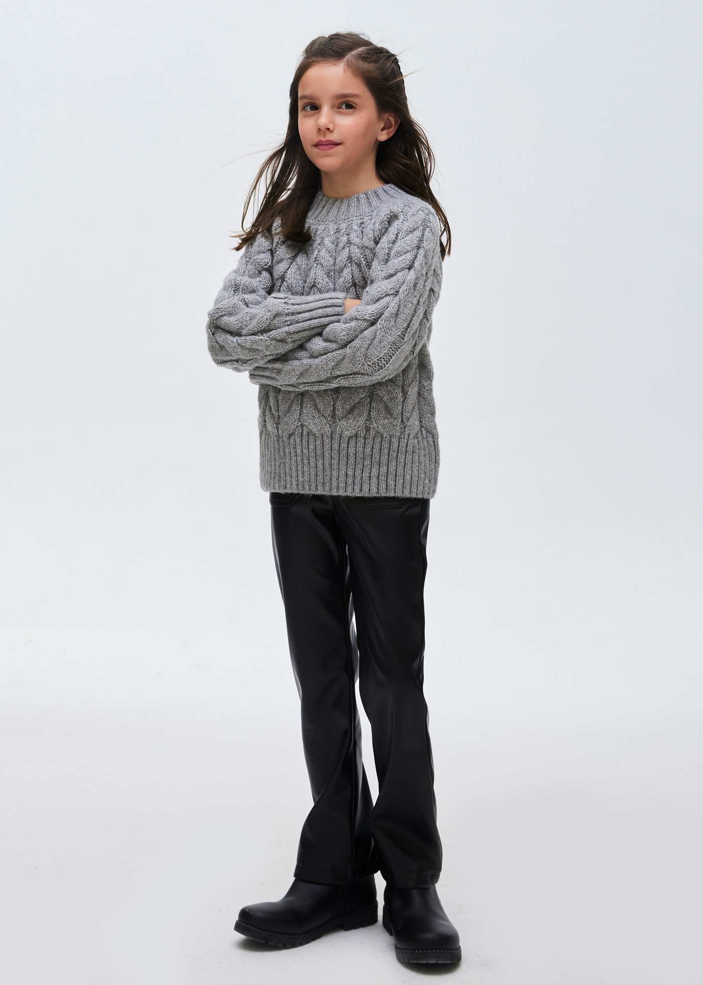 Tranças de camisa de menina