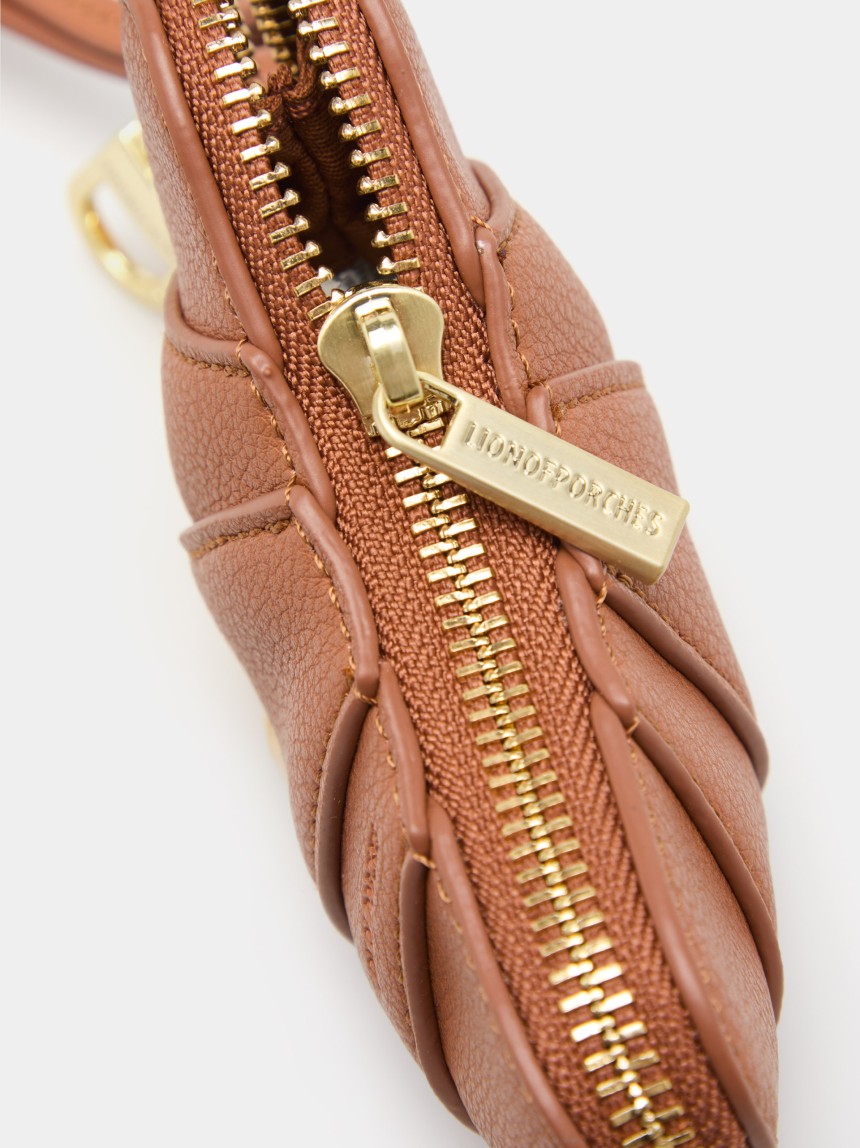 Charm porta-moedas em forma de croissant