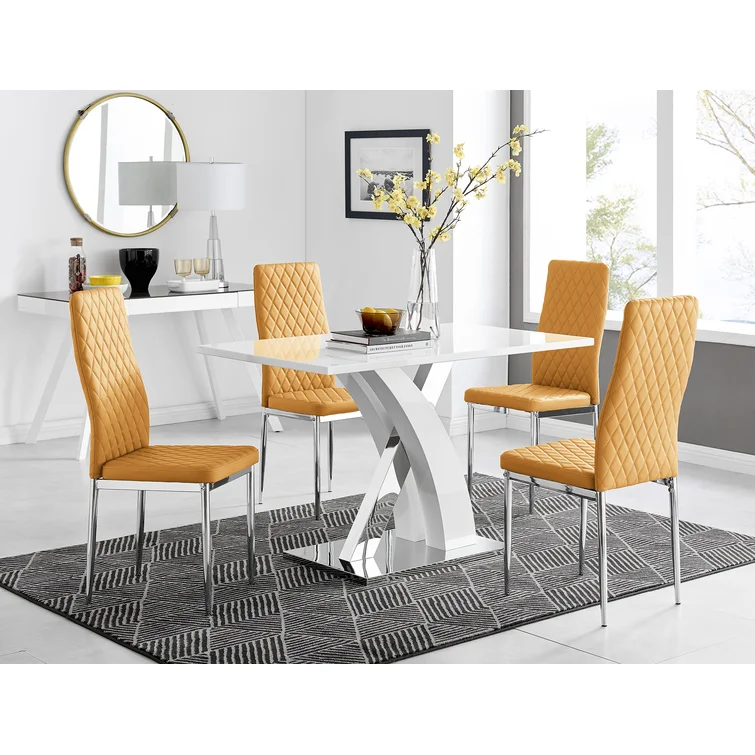 Conjunto de mesa de jantar branca com acabamento brilhante e 4 cadeiras de jantar de luxo em couro sintético.