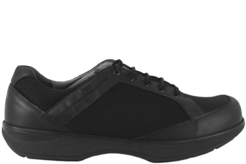 NEW FEET SORT SKO I OLIEIMPRÆNERET SKIND