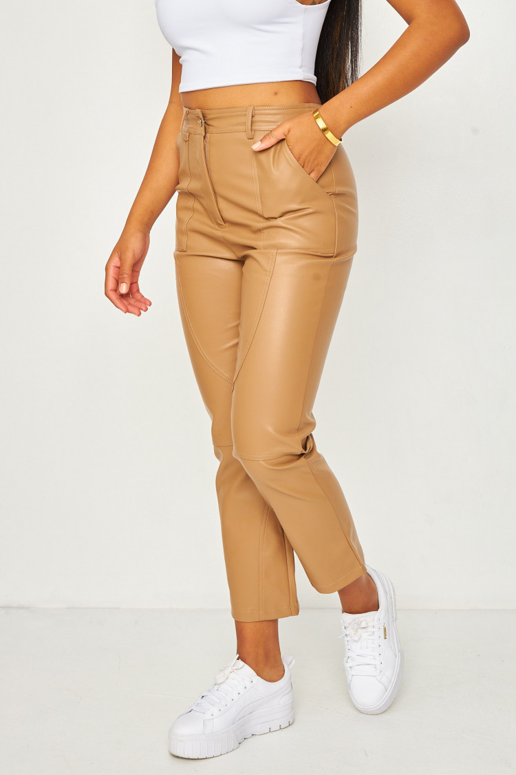 Pantalon en simili cuir beige foncé
